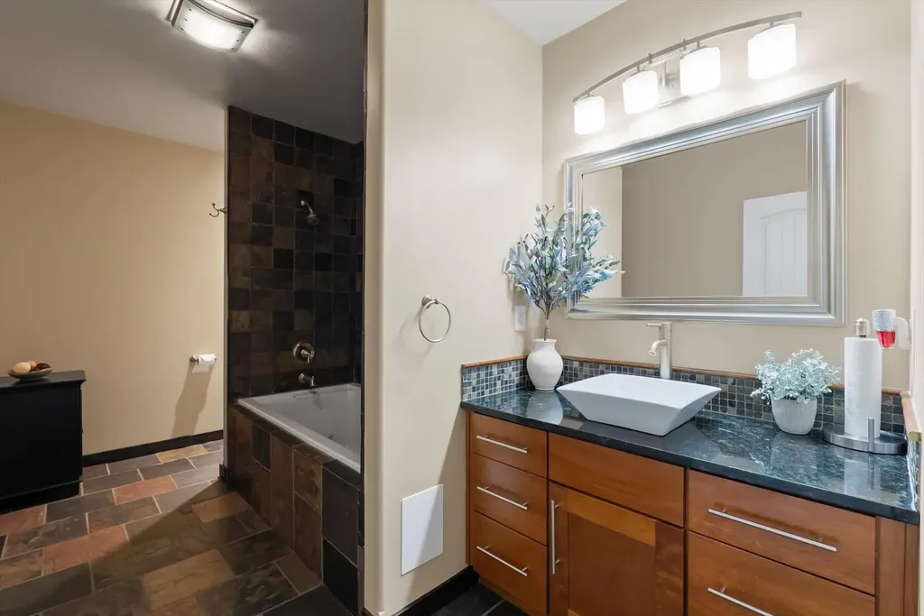 39120 Lakeview Lane Polson MT 59860