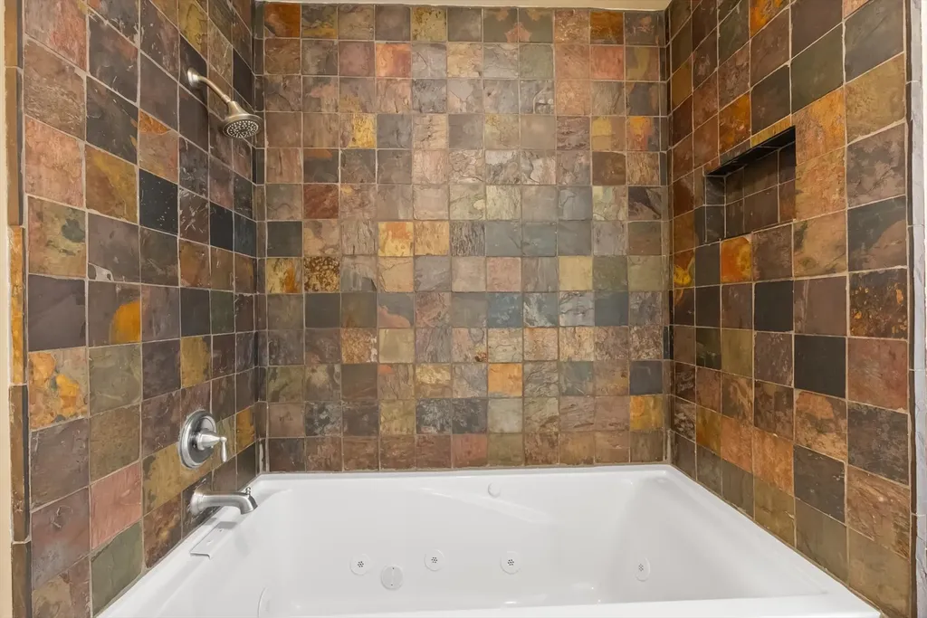 39120 Lakeview Lane Polson MT 59860