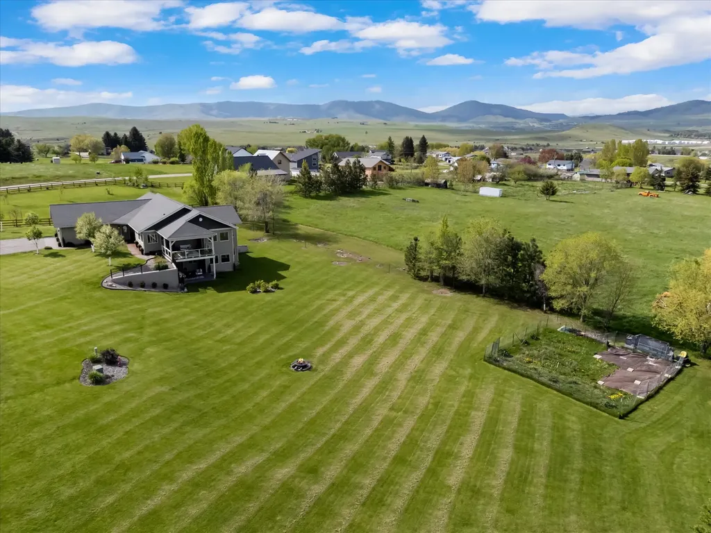 39120 Lakeview Lane Polson MT 59860