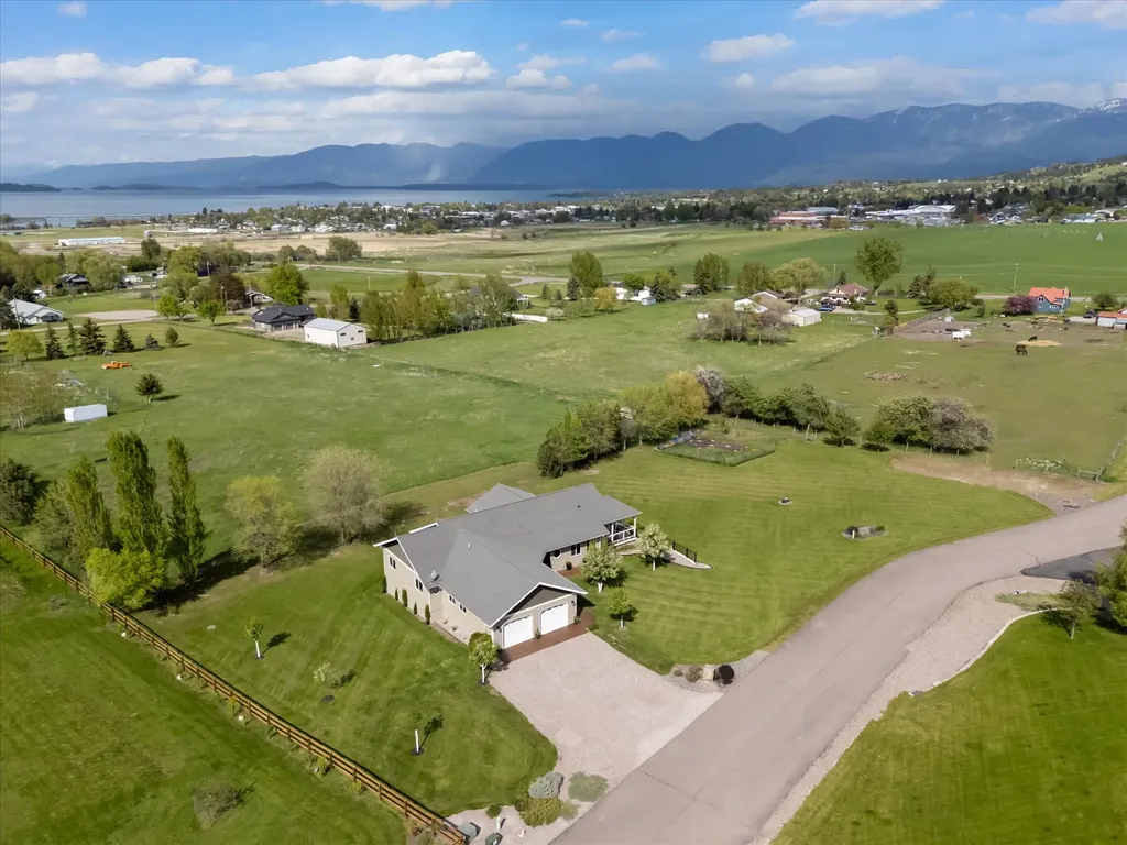 39120 Lakeview Lane Polson MT 59860