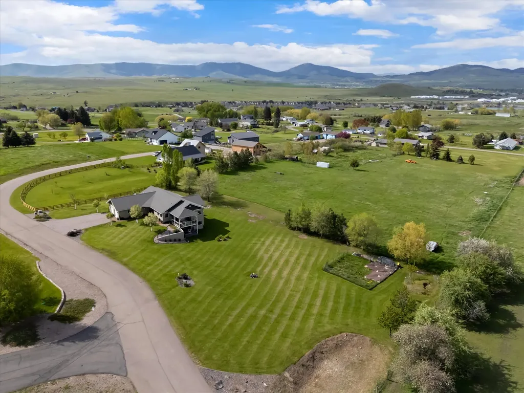 39120 Lakeview Lane Polson MT 59860