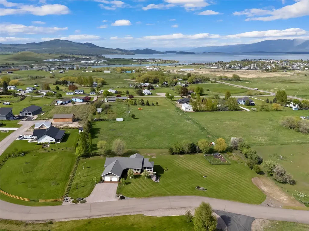 39120 Lakeview Lane Polson MT 59860