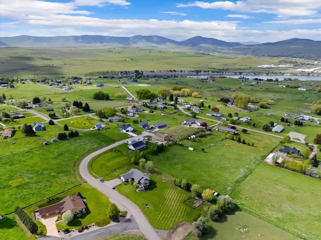 39120 Lakeview Lane Polson MT 59860