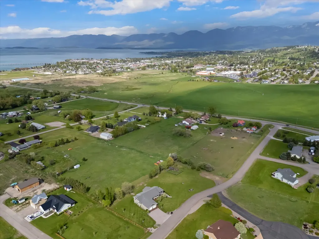39120 Lakeview Lane Polson MT 59860