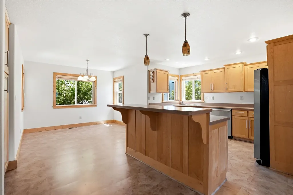 717 S 6th Street Hamilton MT 59840
