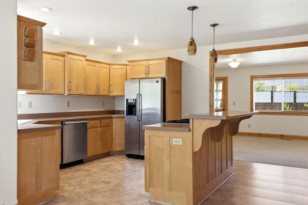 717 S 6th Street Hamilton MT 59840