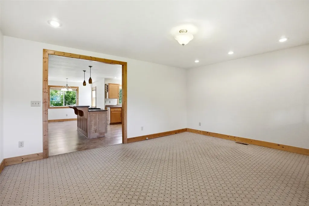 717 S 6th Street Hamilton MT 59840