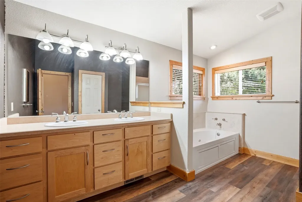 717 S 6th Street Hamilton MT 59840