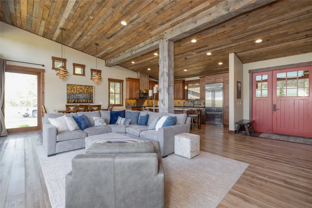 401 Boulder Lane Eureka MT 59917