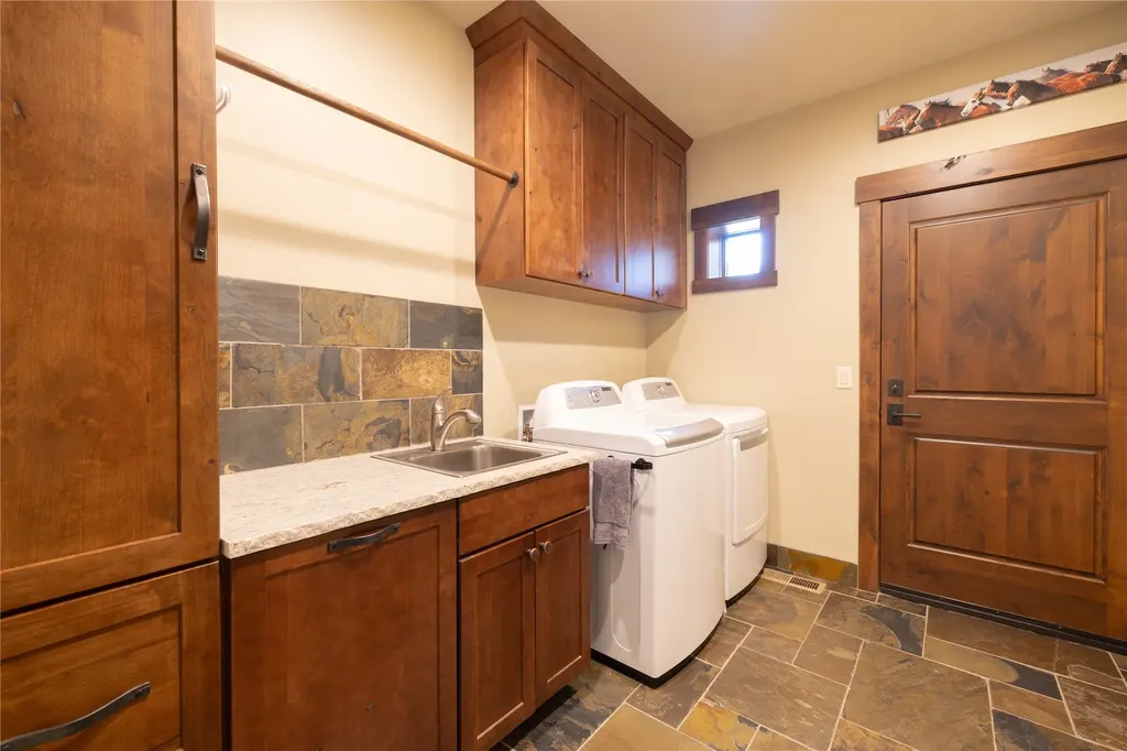 401 Boulder Lane Eureka MT 59917