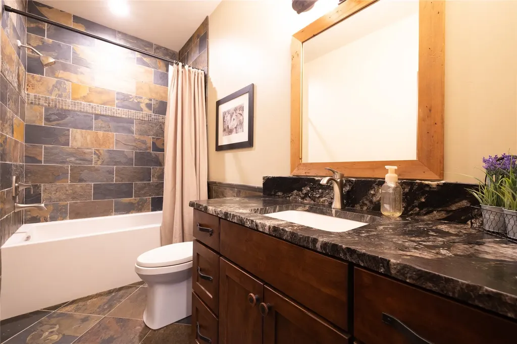 401 Boulder Lane Eureka MT 59917
