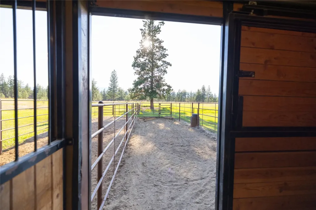401 Boulder Lane Eureka MT 59917