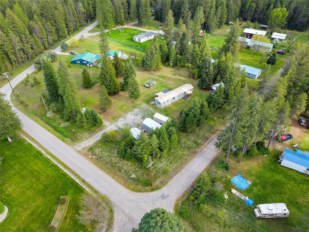 35 Vacation Road Troy MT 59935
