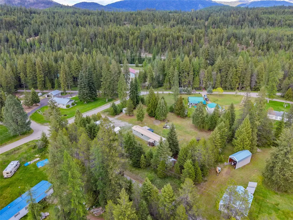 35 Vacation Road Troy MT 59935