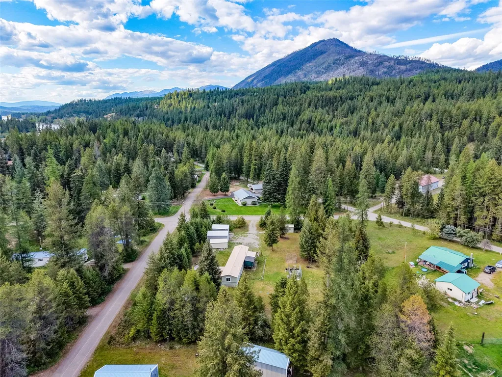 35 Vacation Road Troy MT 59935