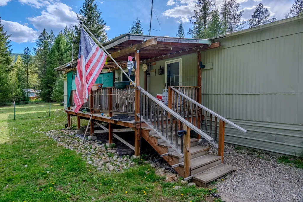 35 Vacation Road Troy MT 59935
