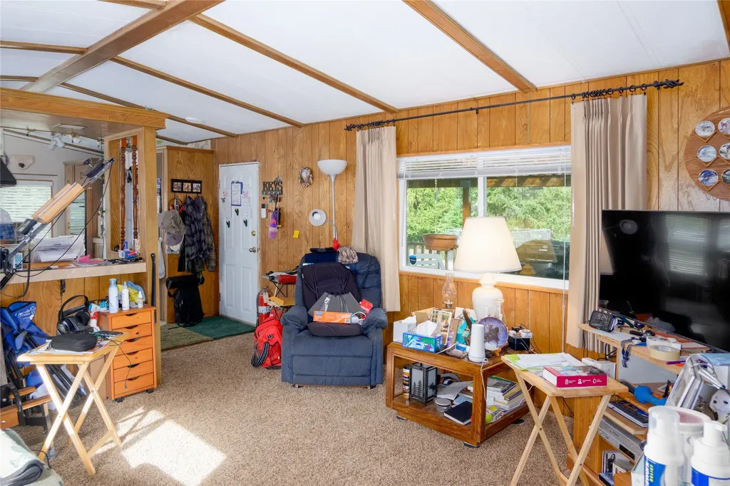 35 Vacation Road Troy MT 59935