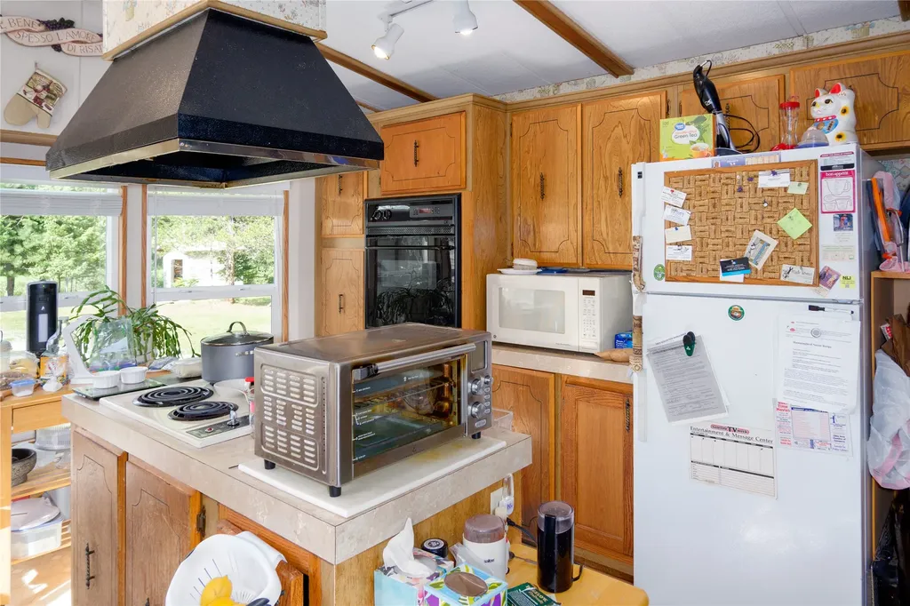 35 Vacation Road Troy MT 59935