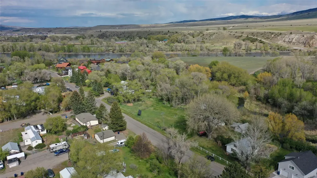 118 S O Street Livingston MT 59047