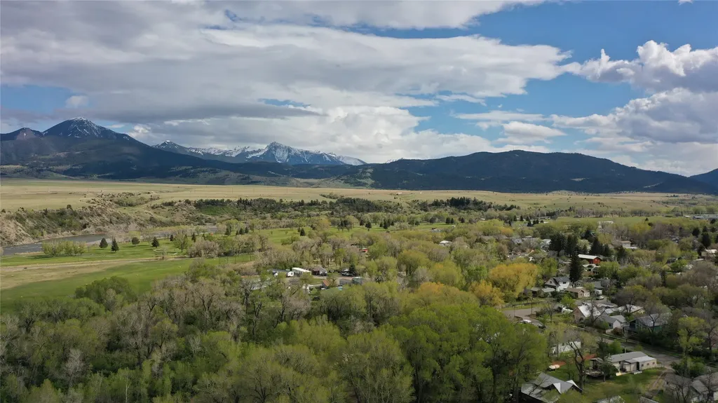 118 S O Street Livingston MT 59047