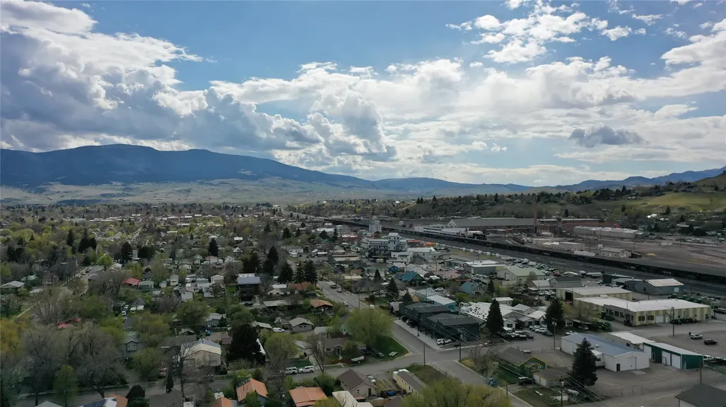 118 S O Street Livingston MT 59047