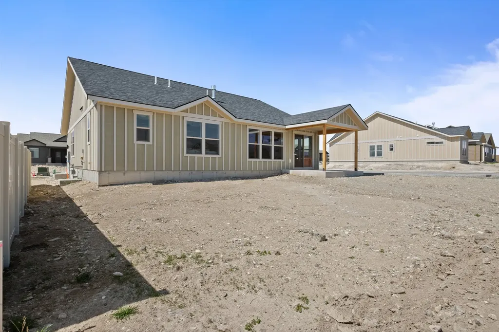 2758 Lone Chief Loop Helena MT 59601