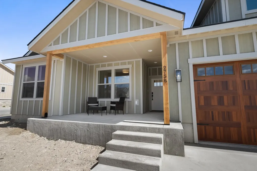 2758 Lone Chief Loop Helena MT 59601