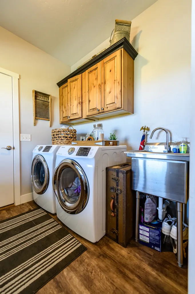319 Morrison Lane Dillon MT 59725