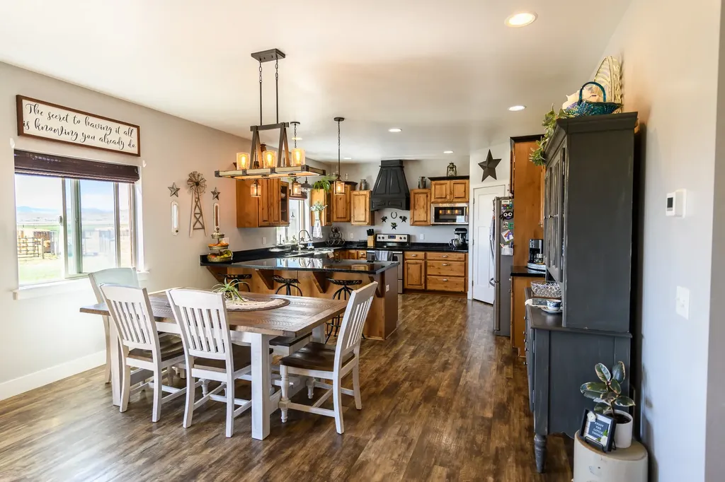 319 Morrison Lane Dillon MT 59725
