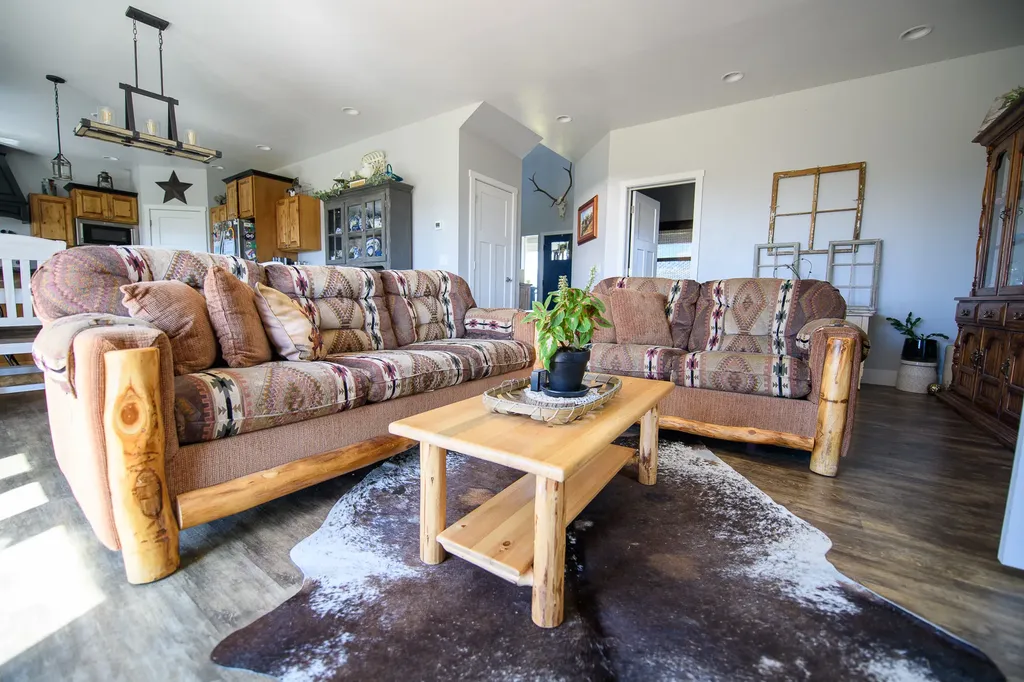 319 Morrison Lane Dillon MT 59725