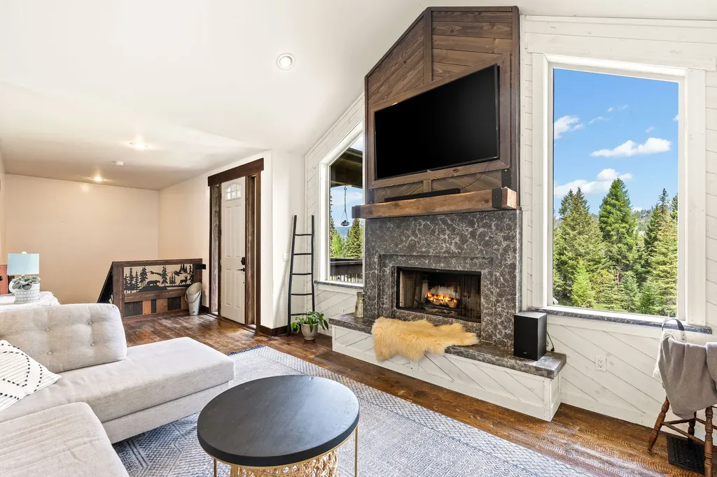 2047 Truman Heights Kila MT 59920