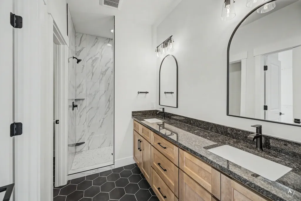 2921 Travis Avenue Helena MT 59601