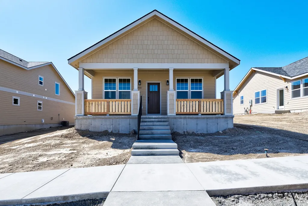 2921 Travis Avenue Helena MT 59601