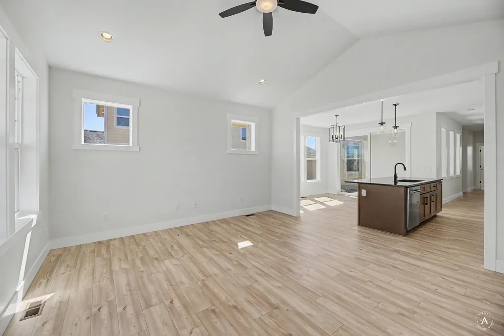 2921 Travis Avenue Helena MT 59601