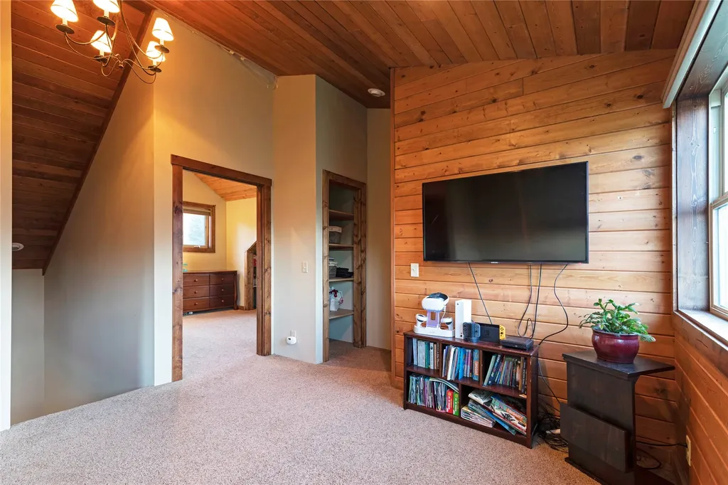 85 Martin Lane Florence MT 59833