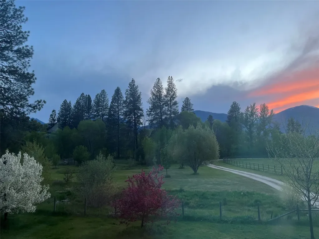 85 Martin Lane Florence MT 59833