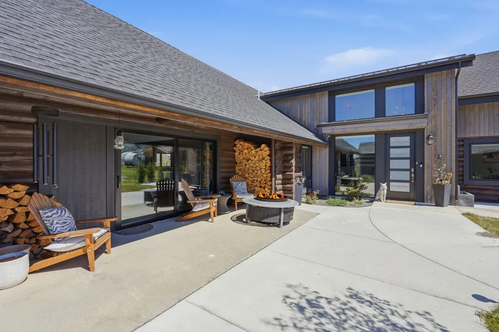 1589 Cougar Drive Bozeman MT 59718