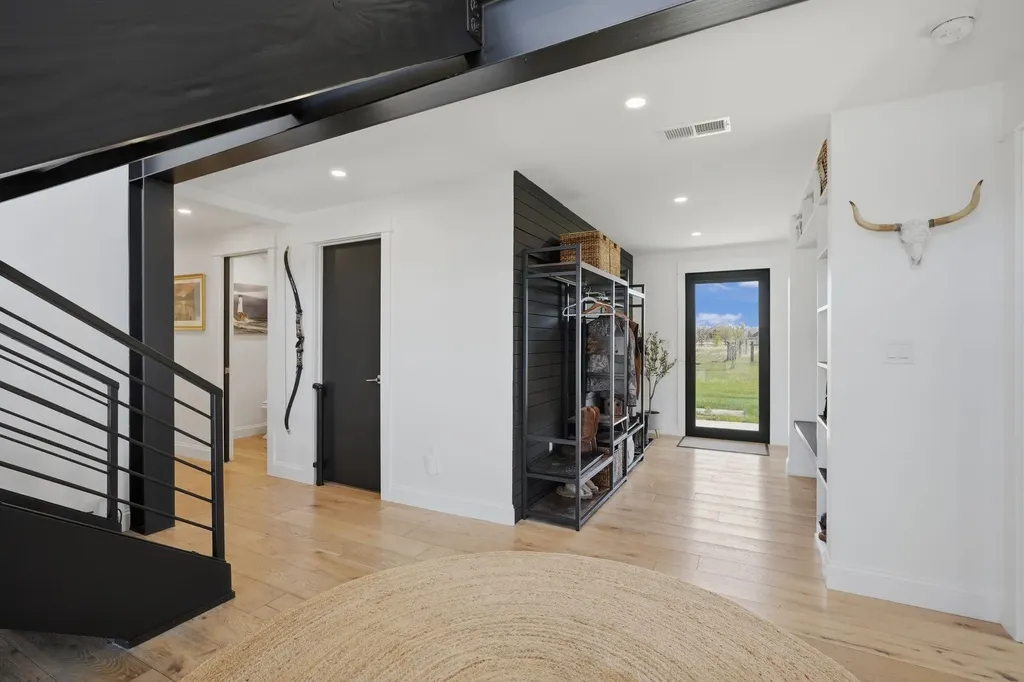 1589 Cougar Drive Bozeman MT 59718