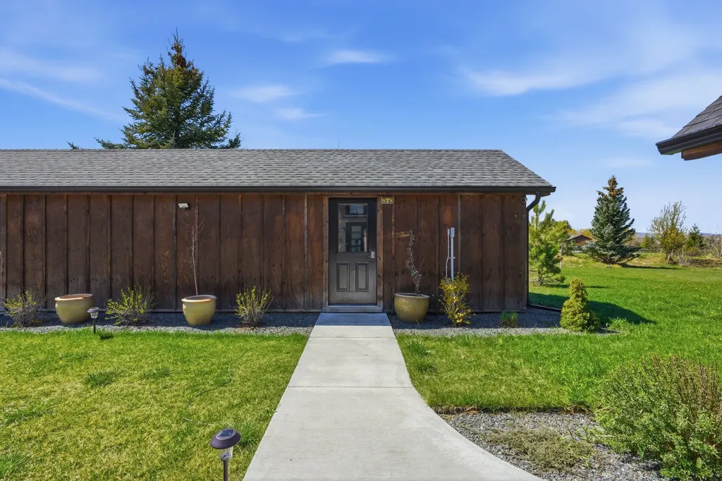 1589 Cougar Drive Bozeman MT 59718