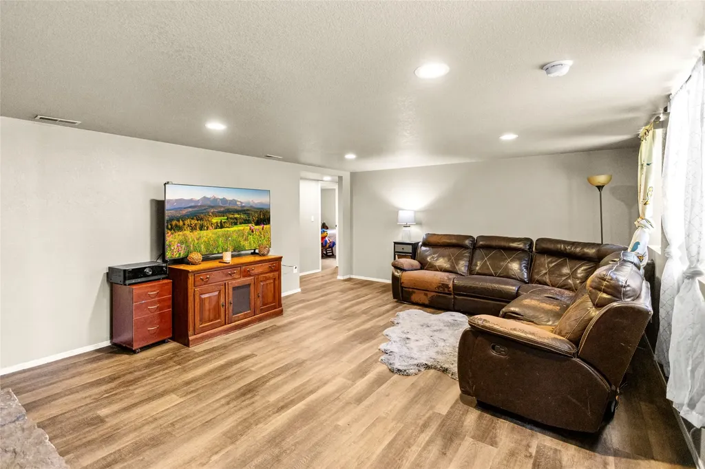 55 Keenans Way Kila MT 59920