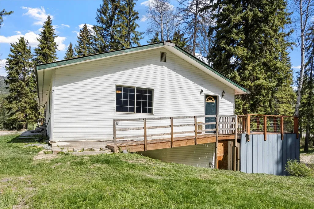 55 Keenans Way Kila MT 59920