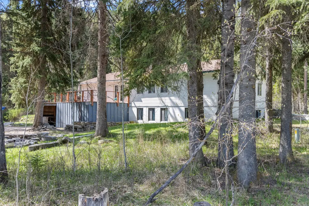 55 Keenans Way Kila MT 59920