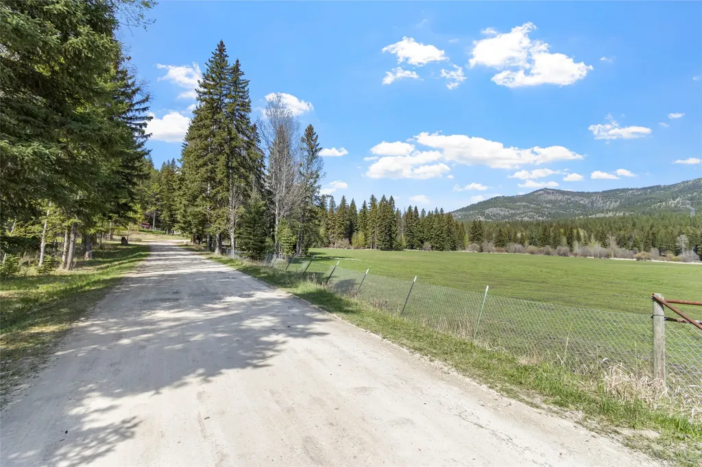 55 Keenans Way Kila MT 59920