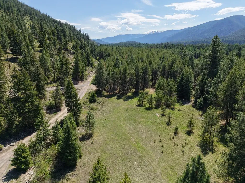 587 Cochran Lane St Regis MT 59866