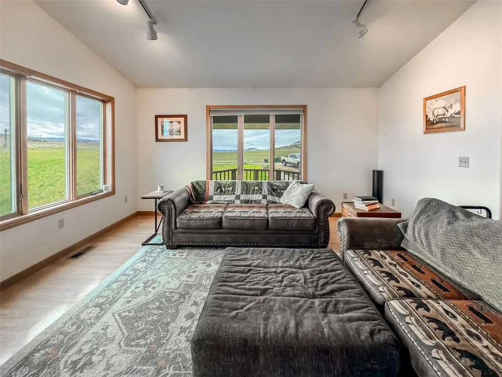 1910 No Creek Court Helena MT 59602
