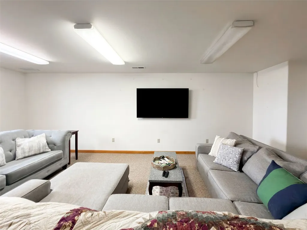 1910 No Creek Court Helena MT 59602
