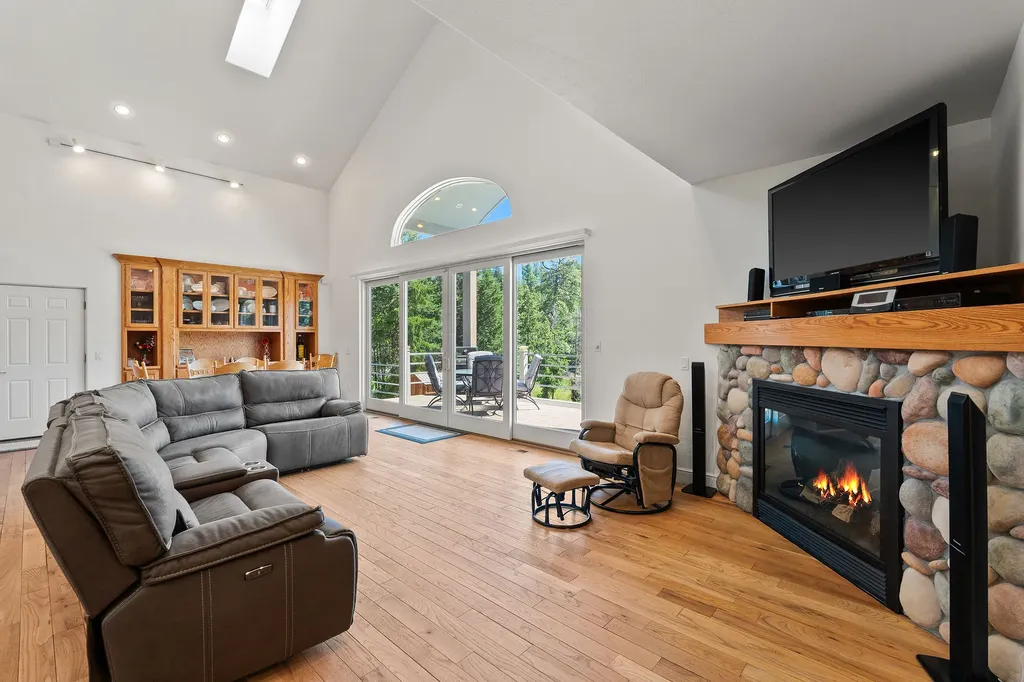 181 Sylvan Drive Bigfork MT 59911