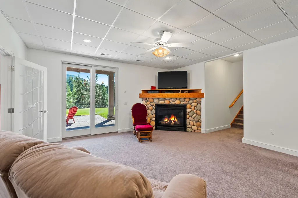 181 Sylvan Drive Bigfork MT 59911