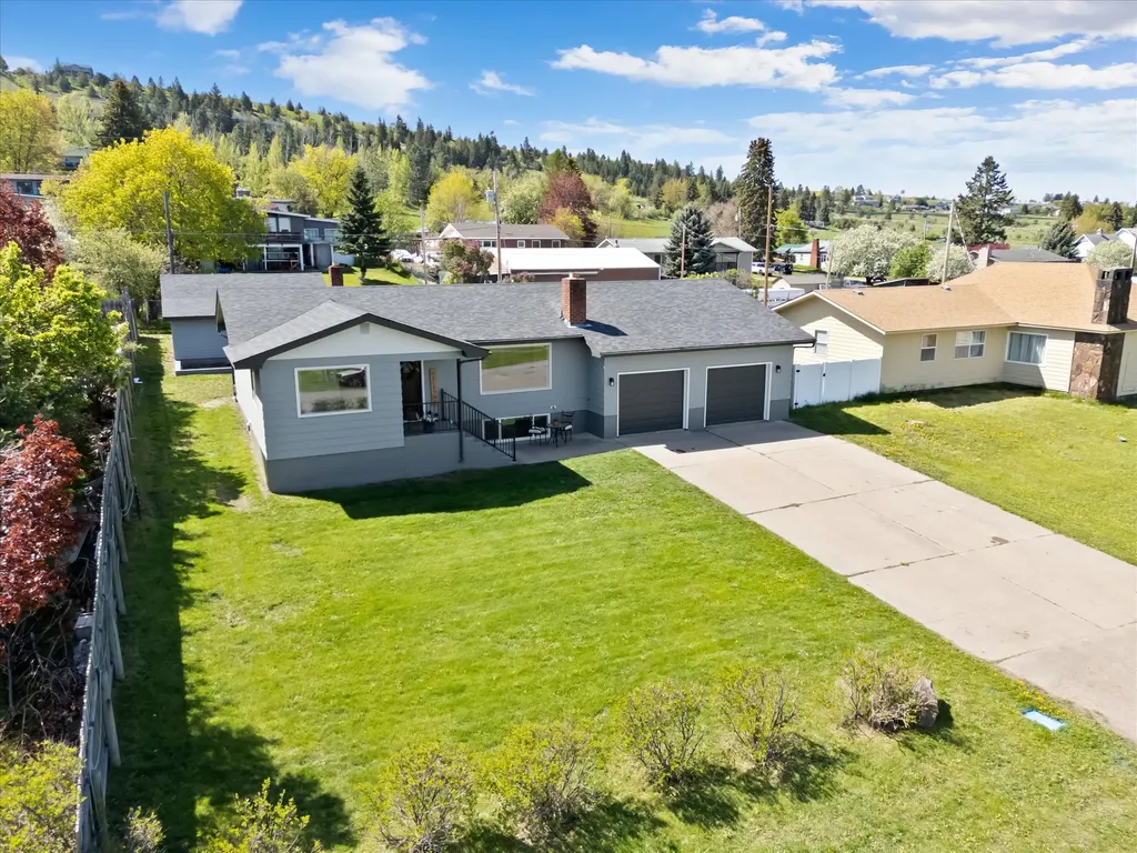 810 15th Avenue E Polson MT 59860
