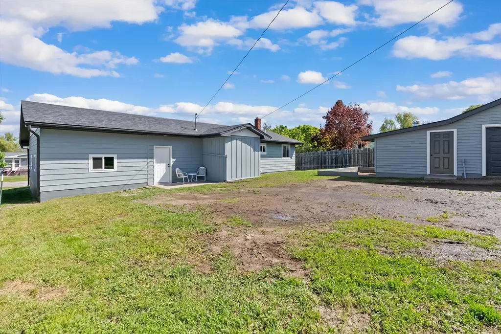 810 15th Avenue E Polson MT 59860
